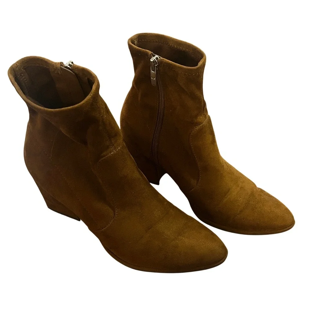 Marc Fisher Leave Brown Faux Suede Pointed Toe Block Heel Ankle Boots Size 7.5M